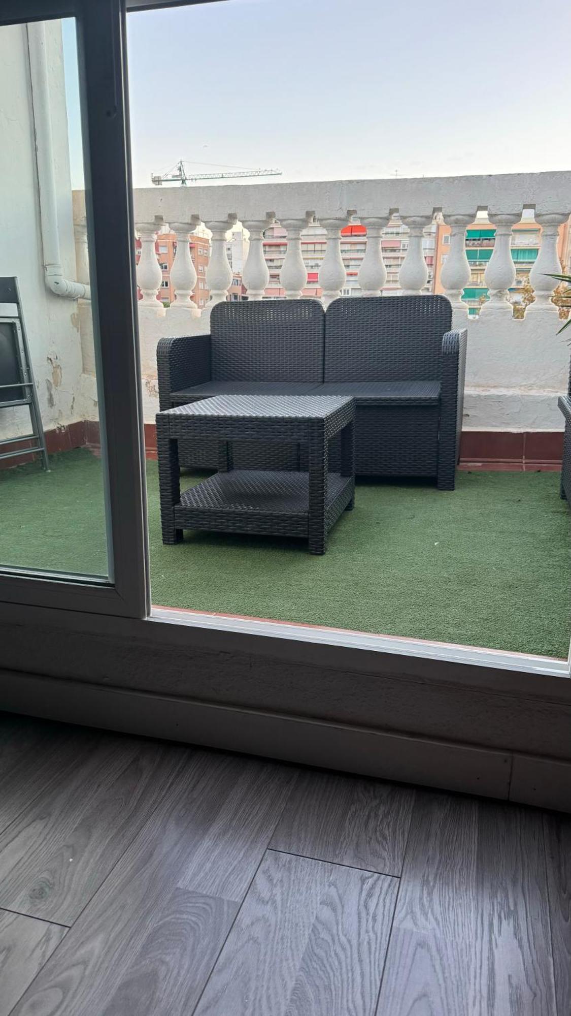 Daire Precioso Atico Con Terraza En Centro De Alicante
